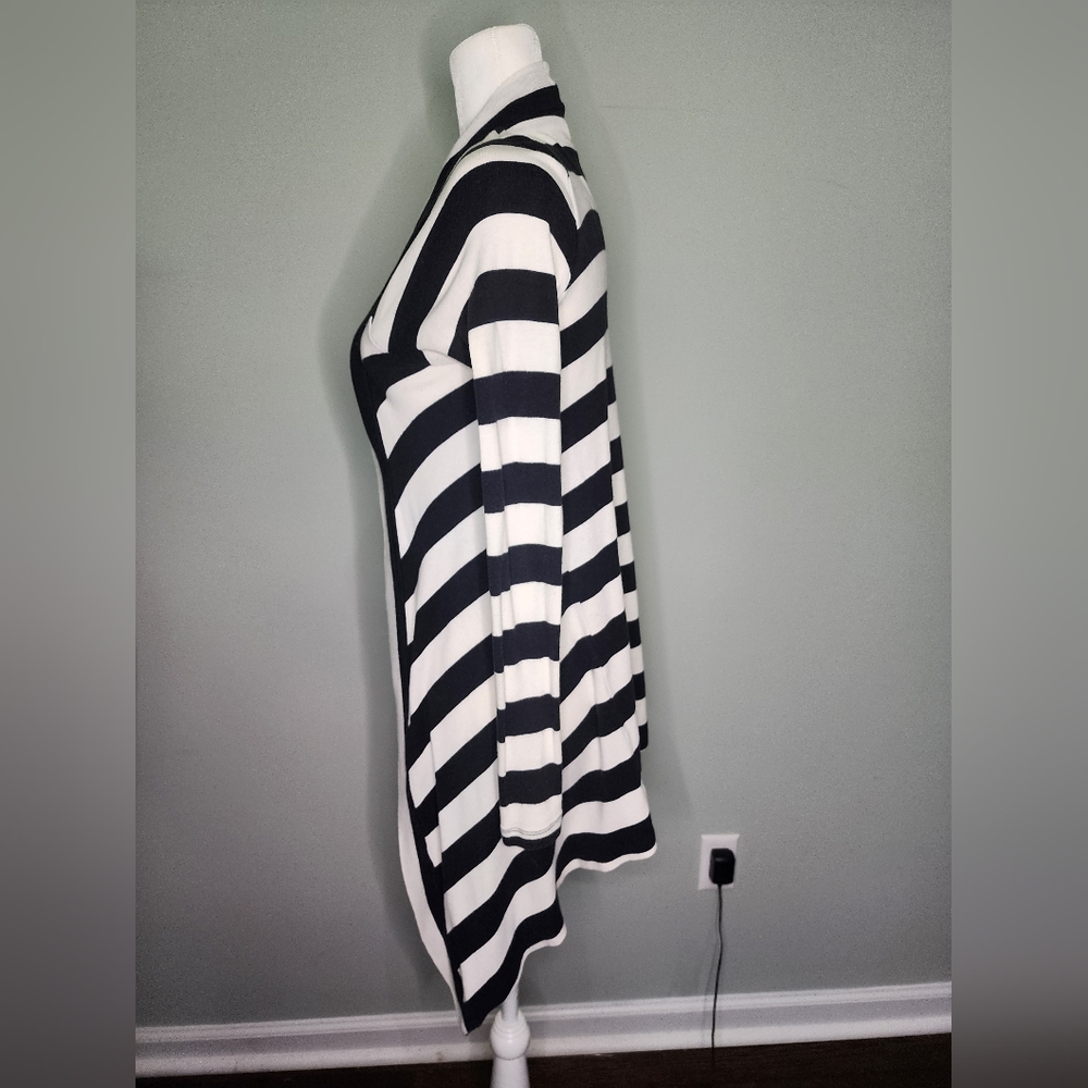 Express Striped Cardigan - Picture 3 of 6